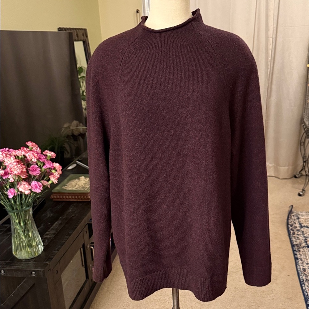 Banana Republic Men's Crewneck Sweater Burgundy